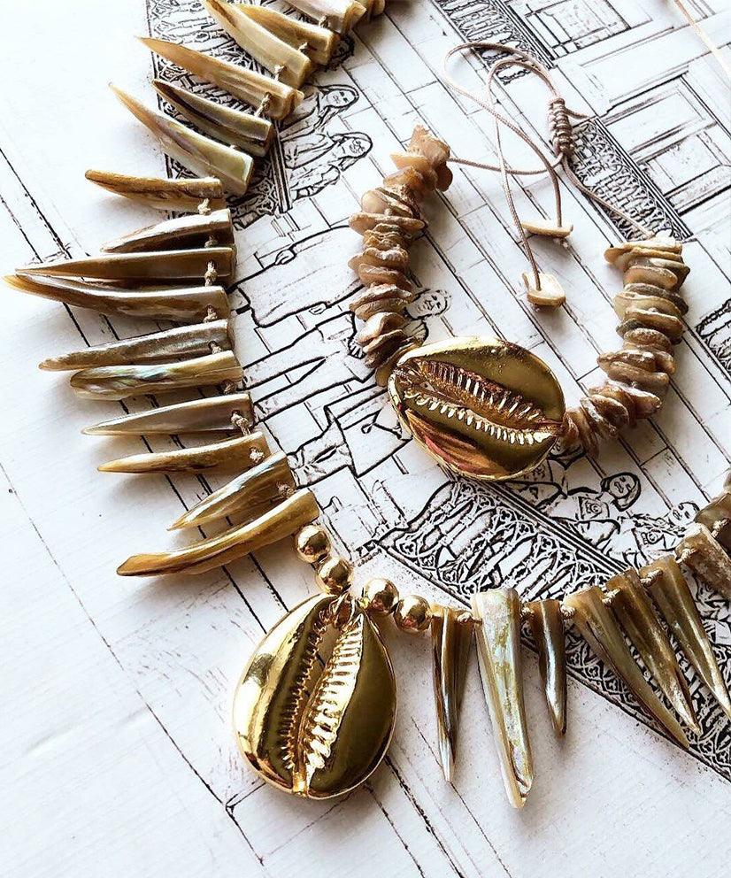 Shades of Sand Shell Necklace & Bracelet