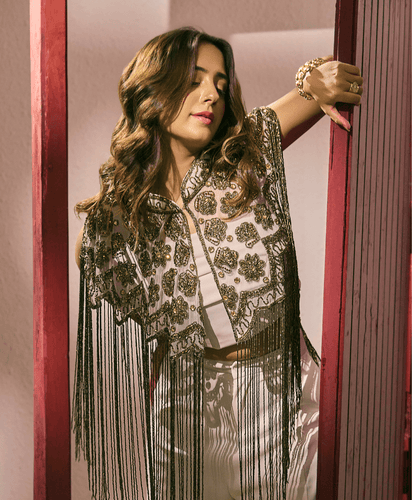 La Perla Princess Tassel Cape – Bansri Designs