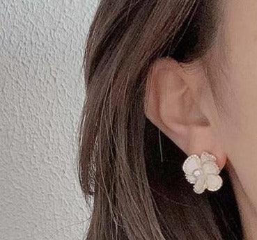 Kiara Floral Stud Earring